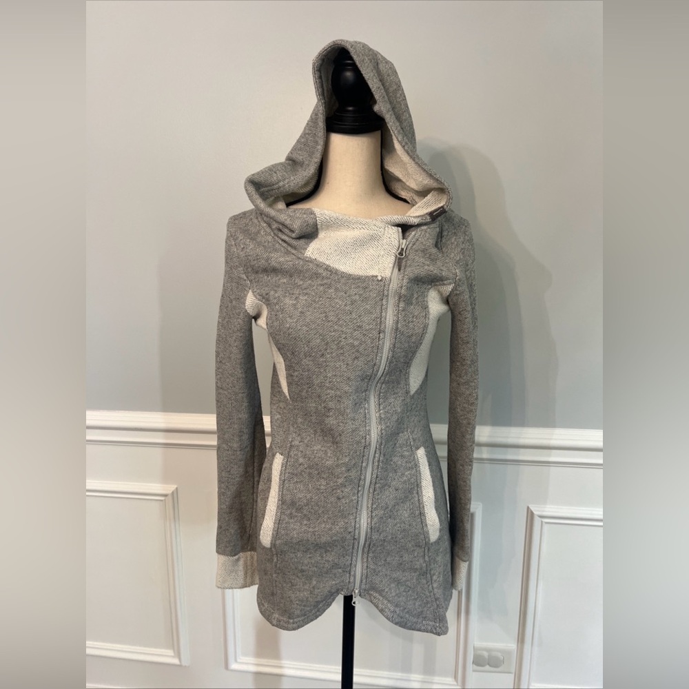Mondetta Women's Small Gray Long Hooded Hoodie with Asymmetrical Zipper
